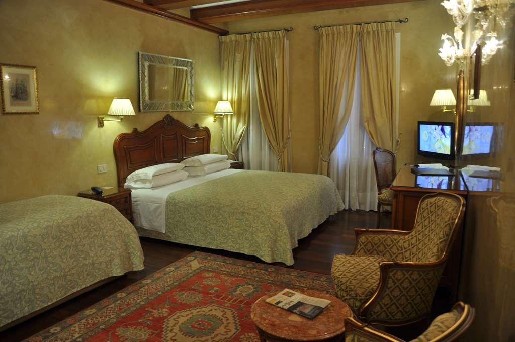 Hotel Bisanzio Venedik Oda fotoğraf
